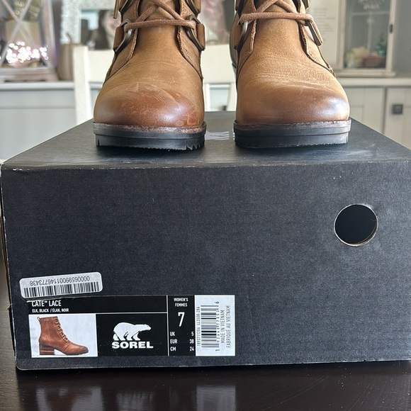 Sorel ‘Cate’ Booties - Picture 6 of 8